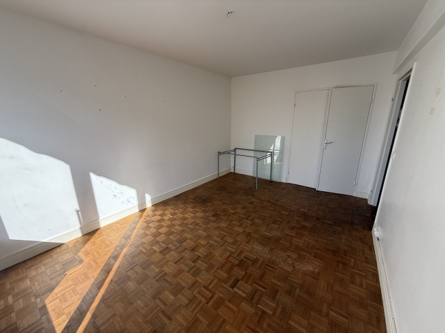Location Appartement  2 pi�ces - 38m� 75015 Paris