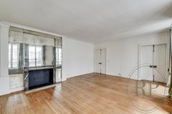 Location appartement meublParis 75007