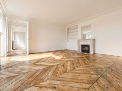 Location appartement Paris 75007