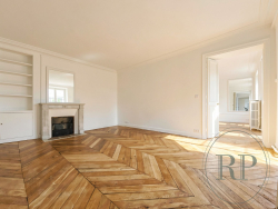 Location appartement Paris 75007