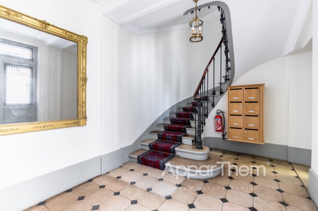 Vente Appartement  6 pices - 125m 75006 Paris