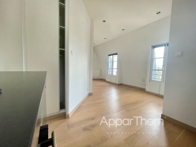 Vente Appartement  2 pices - 28.73m 75017 Paris