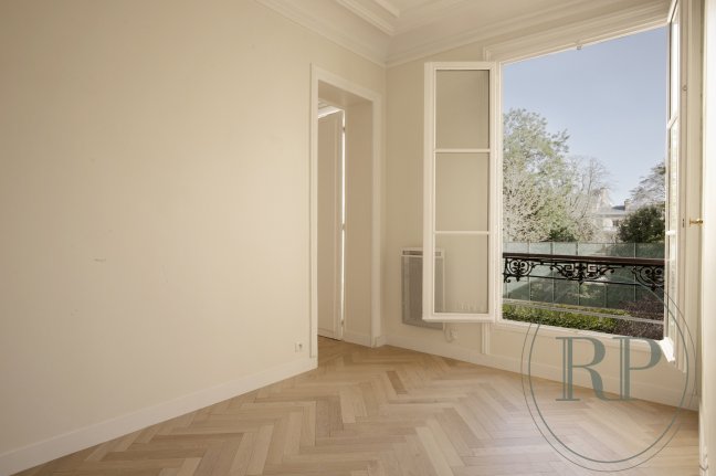 Vente Appartement  6 pices - 242.39m 75007 Paris