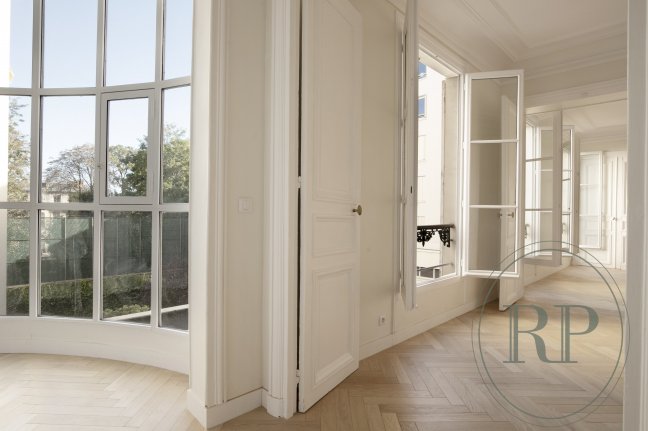 Vente Appartement  6 pices - 242.39m 75007 Paris