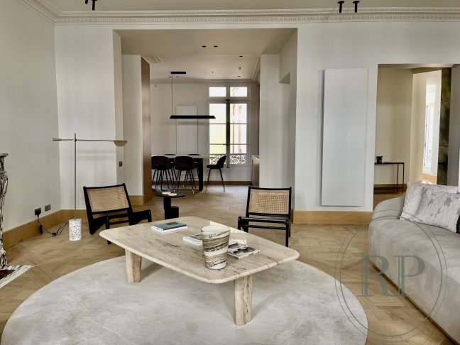 Vente Appartement  5 pices - 176.94m 75007 Paris