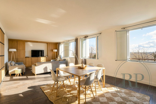 Location Appartement meubl� 3 pi�ces - 94.6m� 75018 Paris