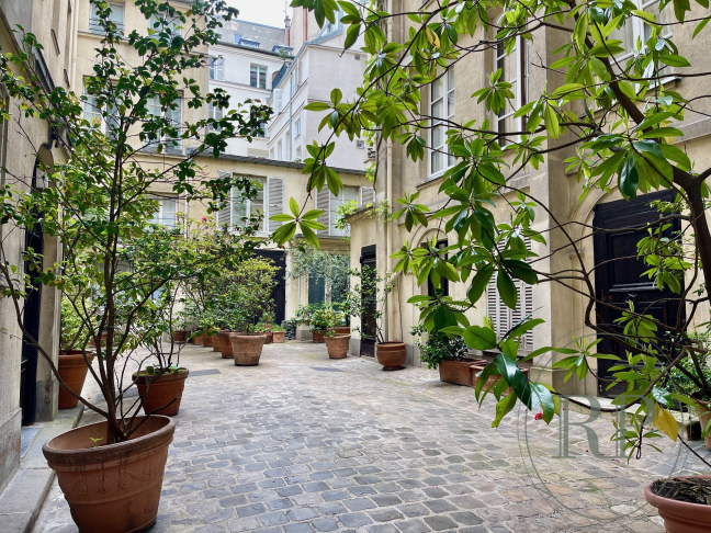 Location Appartement meubl 2 pices - 31m 75004 Paris