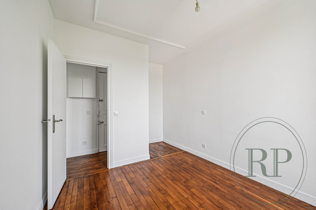 Vente Appartement 2 pièces - 47m² 75015 Paris
