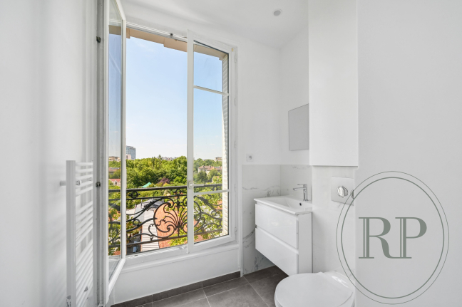 Vente Appartement 2 pièces - 47m² 75015 Paris
