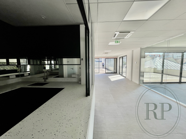 Location Bureau - 264m² 92400 Courbevoie