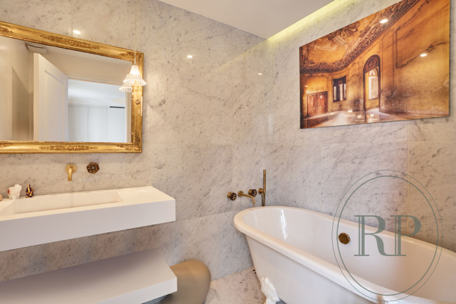 Vente Appartement 6 pièces - 170m² 75006 Paris