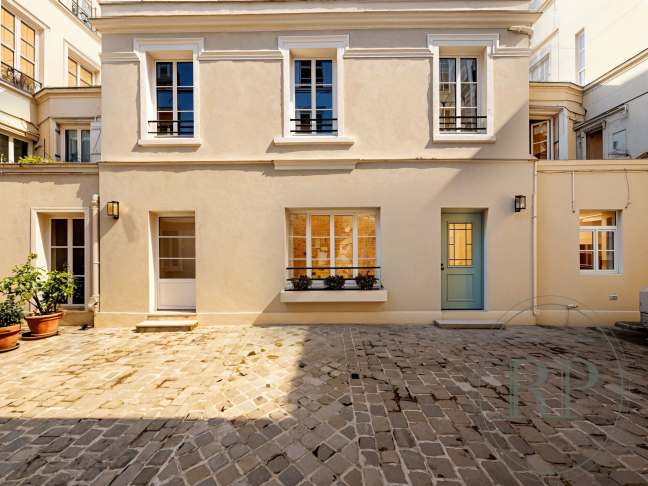 Location Bureau  2 pi�ces - 98m� 75007 Paris