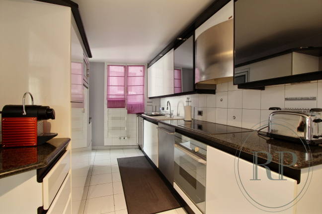 Vente Appartement 3 pièces - 95m² 75008 Paris