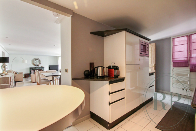 Vente Appartement 3 pièces - 95m² 75008 Paris