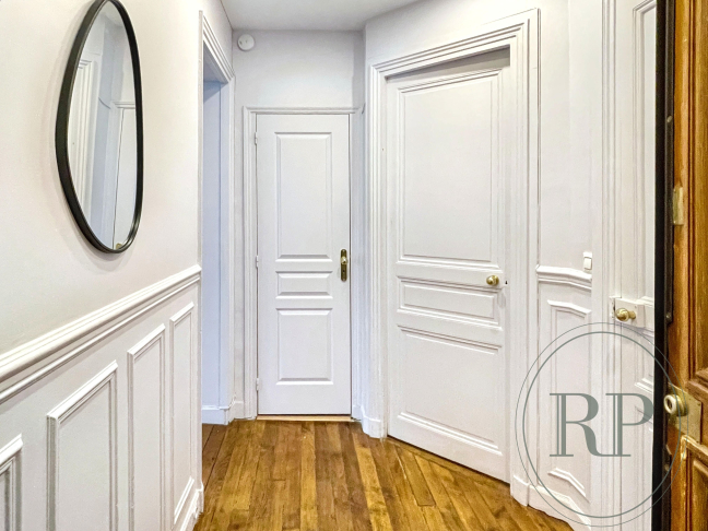 Location Appartement 3 pièces - 53m² 75017 Paris