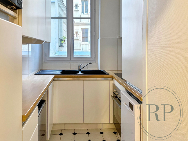 Location Appartement 3 pièces - 53m² 75017 Paris