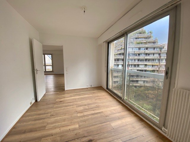Location Appartement  2 pices - 53.32m 75015 Paris