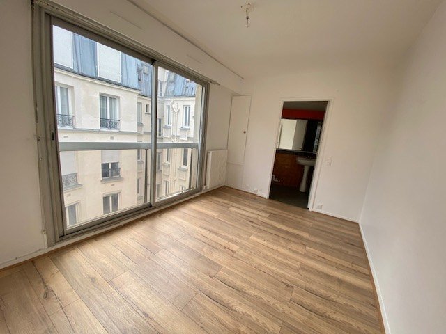 Location Appartement  2 pices - 53.32m 75015 Paris