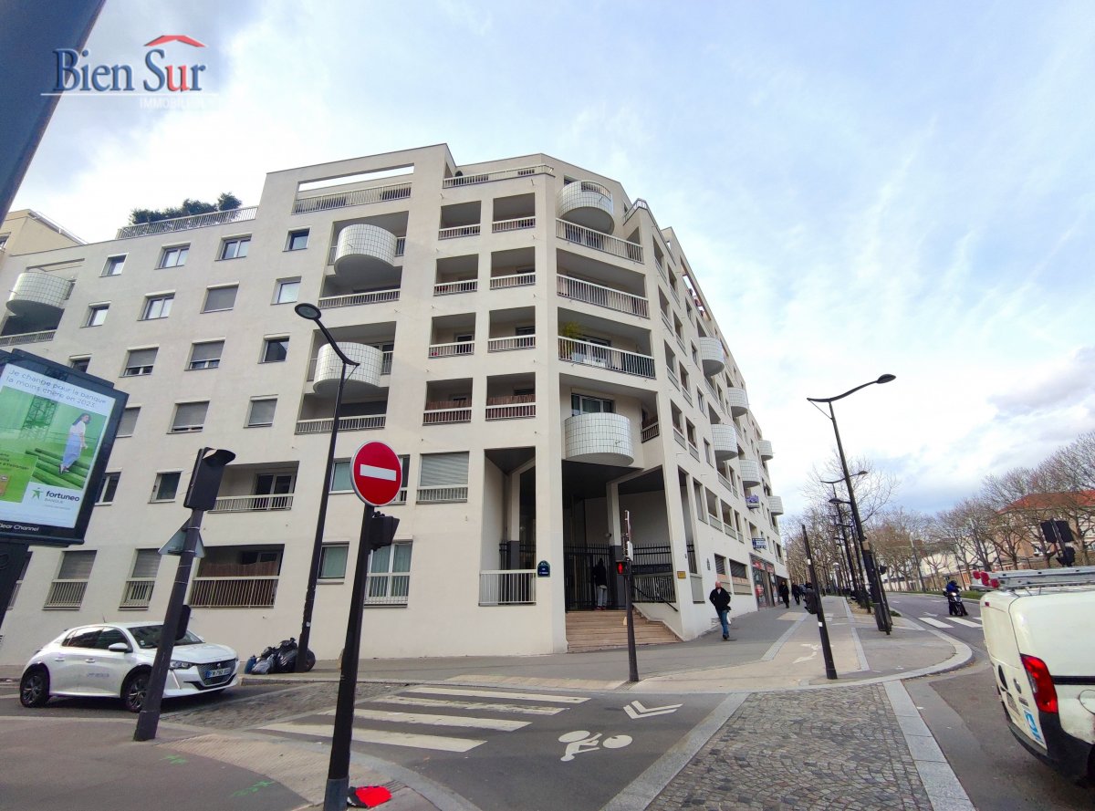 Vente Appartement  2 pices - 47.51m 75020 Paris