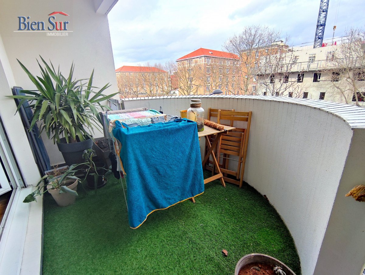 Vente Appartement  2 pices - 47.51m 75020 Paris