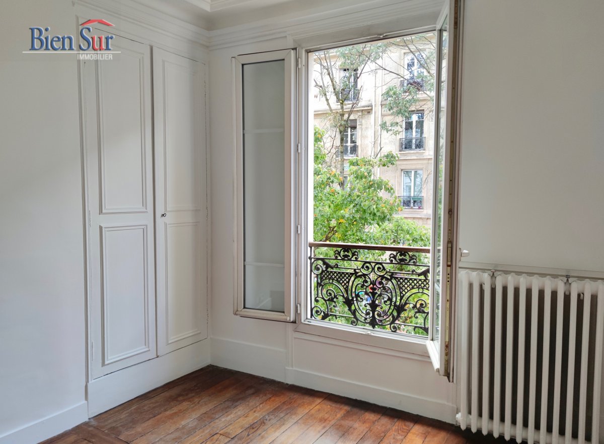 Vente Appartement  3 pices - 53.05m 75018 Paris