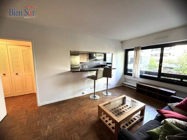Location Appartement meublé 2 pièces - 44m² 75020 Paris