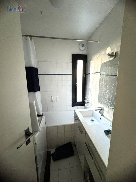 Location Appartement meublé 2 pièces - 44m² 75020 Paris