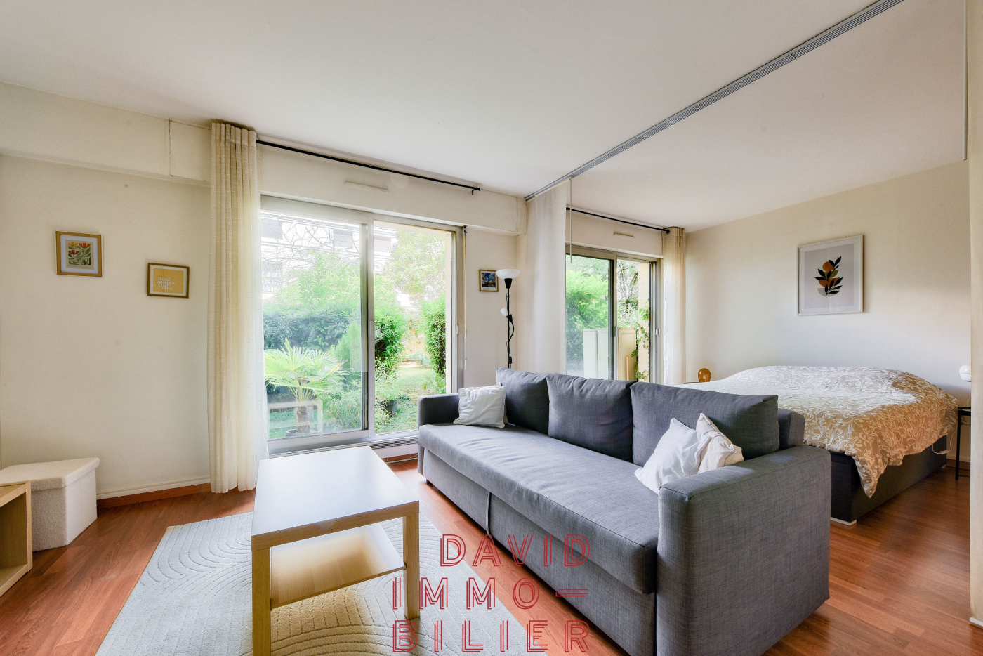 Agence immobilière de 