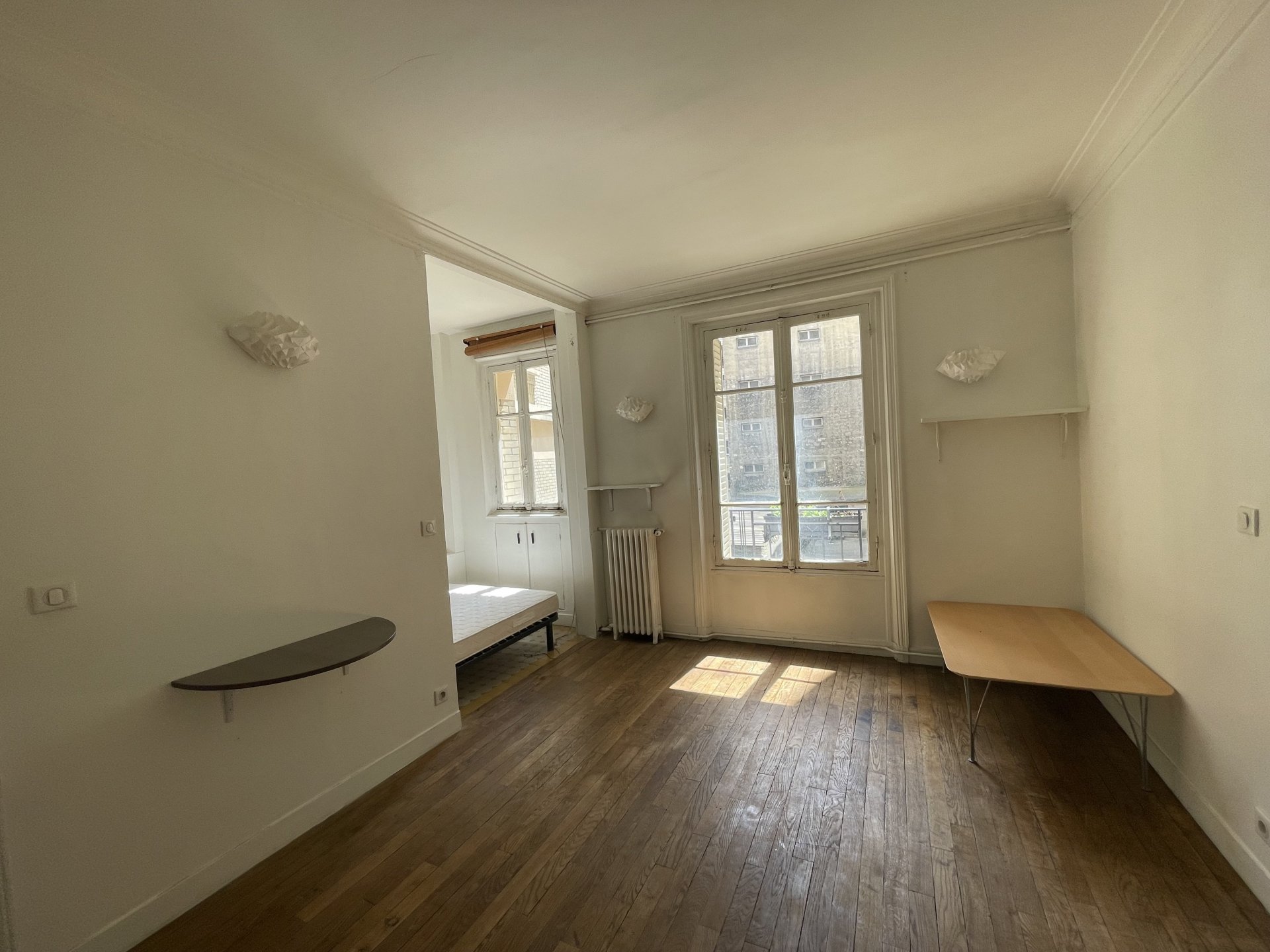 à vendre Studio transformable en 2 pièces à PARIS (75018) Villa