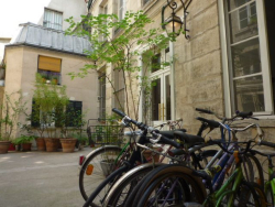 Location local commercial Paris 75004