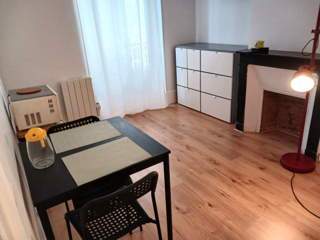 Location appartement meubléParis 18 75018