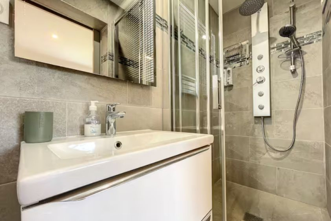 Location appartement meubléCannes 06400