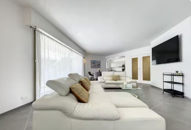 Location Appartement meubl� 5 pi�ces - 120m� 06400 Cannes