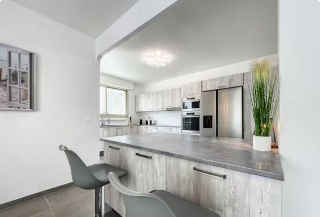 Location Appartement meubl� 5 pi�ces - 120m� 06400 Cannes