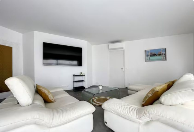 Location Appartement meubl� 5 pi�ces - 120m� 06400 Cannes