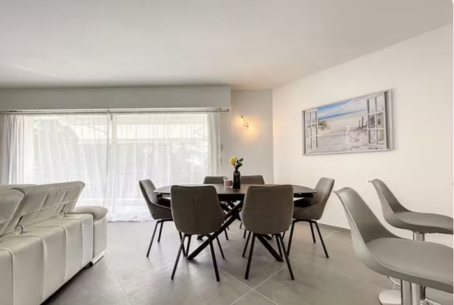 Location Appartement meubl� 5 pi�ces - 120m� 06400 Cannes