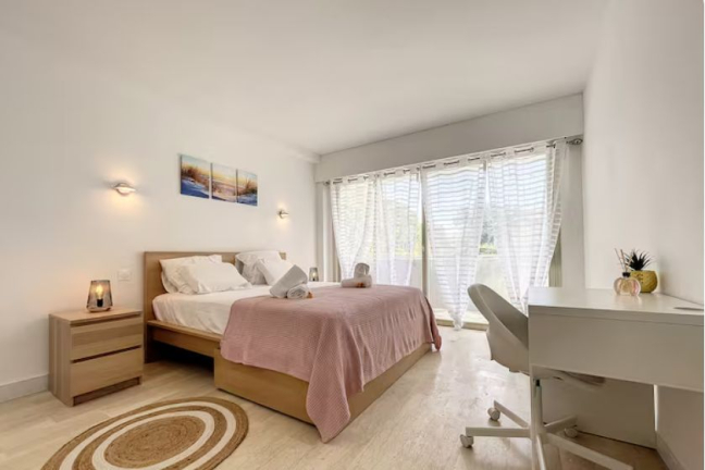 Location Appartement meubl� 5 pi�ces - 120m� 06400 Cannes