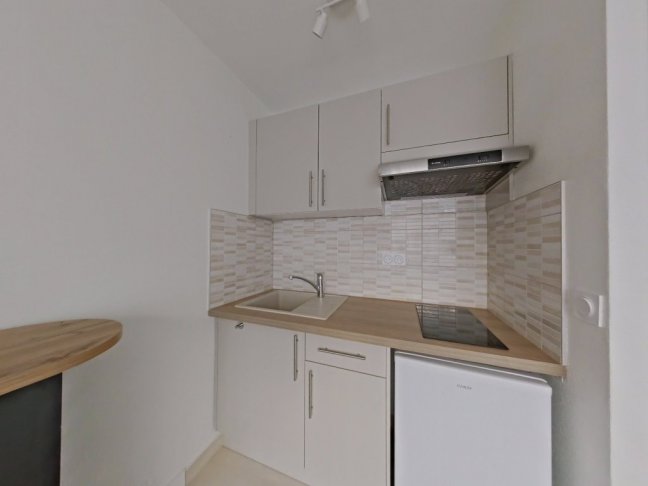 Location Appartement  1 pi�ce (studio) - 18.32m� 75015 Paris 15eme Arrondissement