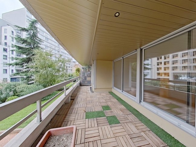 Location Appartement  4 pices - 94.06m 75015 Paris 15eme Arrondissement