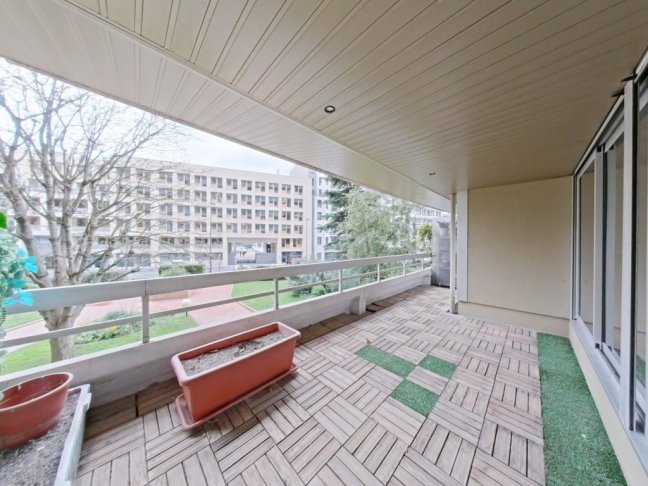 Location Appartement  4 pices - 94.06m 75015 Paris 15eme Arrondissement
