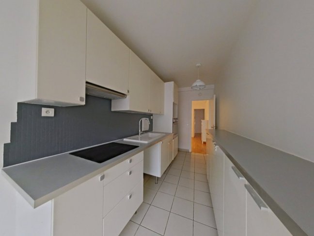 Location Appartement  4 pices - 94.06m 75015 Paris 15eme Arrondissement
