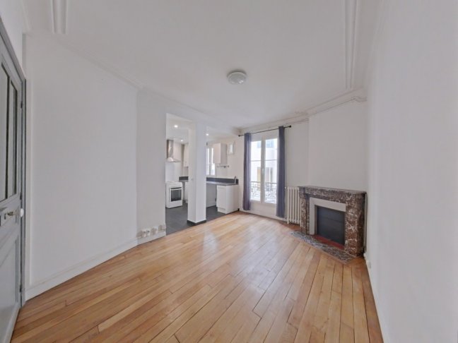 Location Appartement  2 pices - 47.52m 75018 Paris 18eme Arrondissement