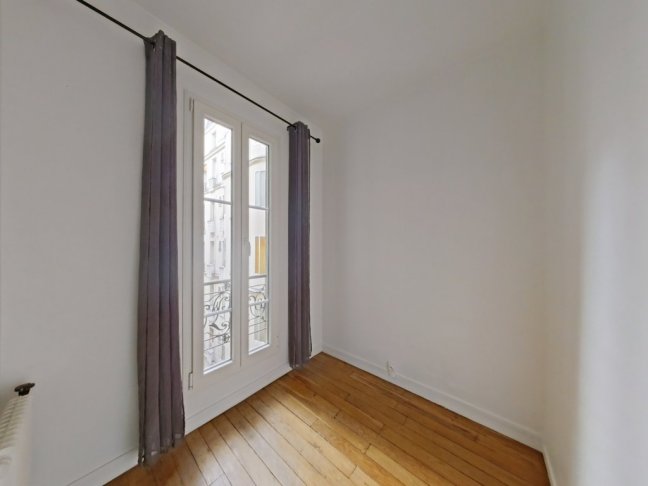 Location Appartement  2 pices - 47.52m 75018 Paris 18eme Arrondissement