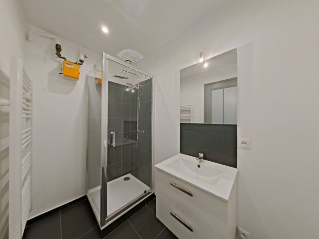 Location Appartement  2 pices - 47.52m 75018 Paris 18eme Arrondissement