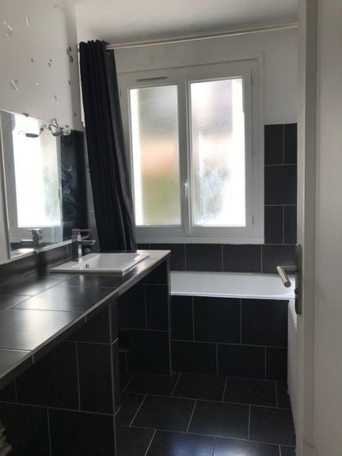 Location Appartement  4 pi�ces - 80.43m� 92150 Suresnes