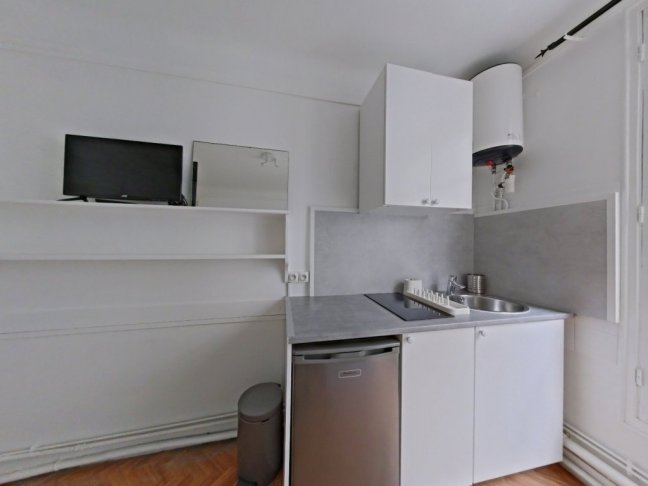 Location Appartement  1 pi�ce (studio) - 9.19m� 75015 Paris 15eme Arrondissement