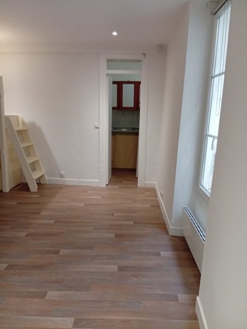 Location Appartement  1 pi�ce (studio) - 27.62m� 75015 Paris 15eme Arrondissement