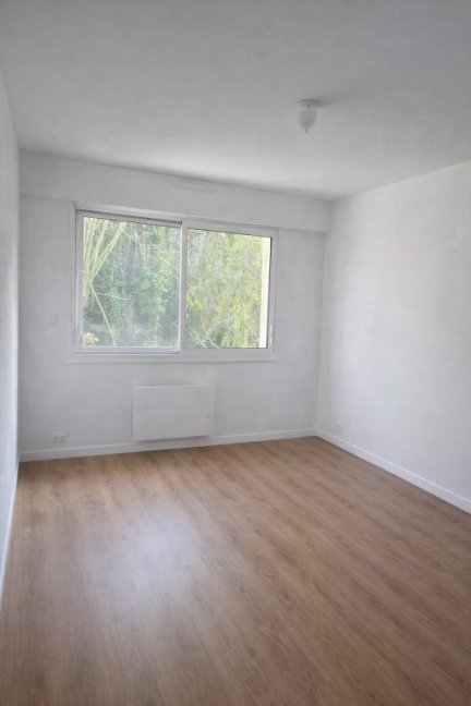 Location Appartement  5 pi�ces - 101.8m� 78100 St Germain En Laye