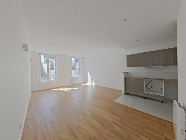 Location Appartement  1 pi�ce (studio) - 36.9m� 75001 Paris 1er Arrondissement
