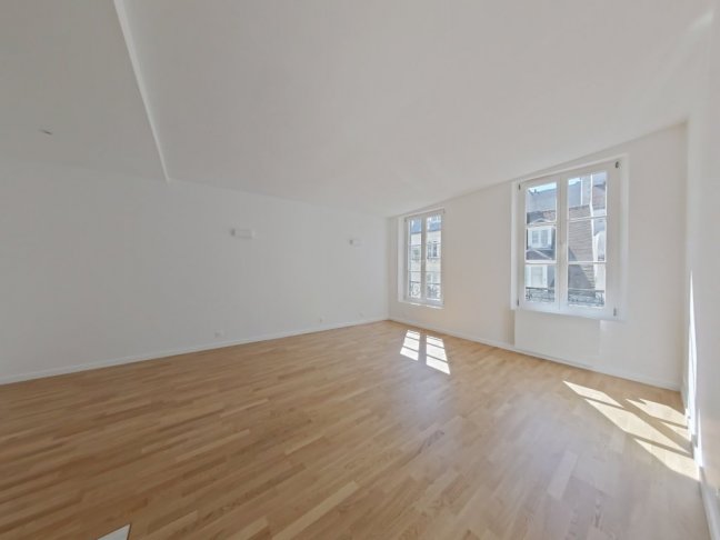 Location Appartement  1 pi�ce (studio) - 36.9m� 75001 Paris 1er Arrondissement